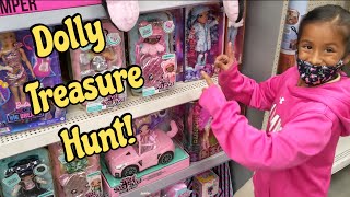 Dolly Treasure Hunt at Walmart!