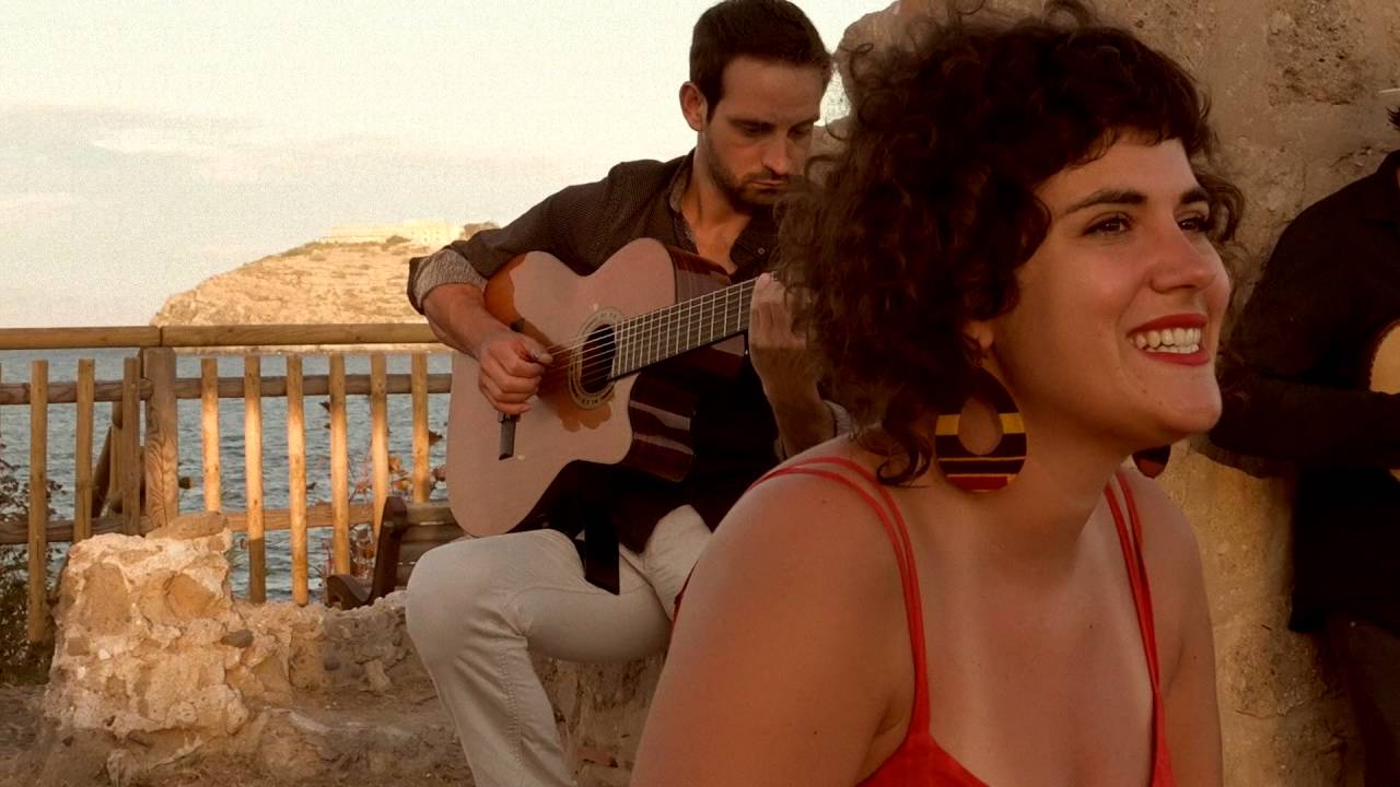 Carinhoso - Sara Longo & Roda de Samba Zabumba