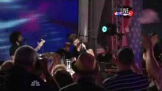 Enrique Iglesias - I Like It - Live @ Macy's Fourth of July 2010