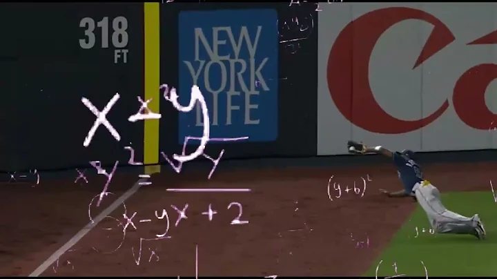 Randy Arozarena makes a spectacular diving catch