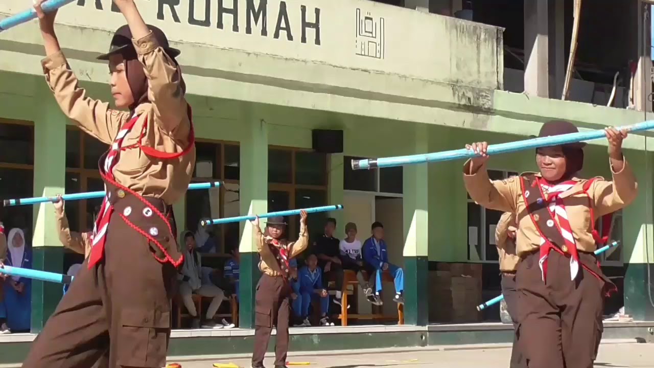 Senam Tongkat Pramuka MTs. AL-ROHMAH ..... NELLA KARISMA KAU TERCIPTA BUKAN UNTUKKU
