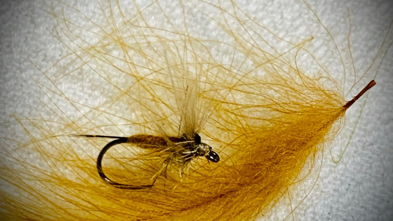 Mosca seca para pescar todo el año. Efemera óxido en culo de pato CDC. Dry Fly fishing. Fly tying.