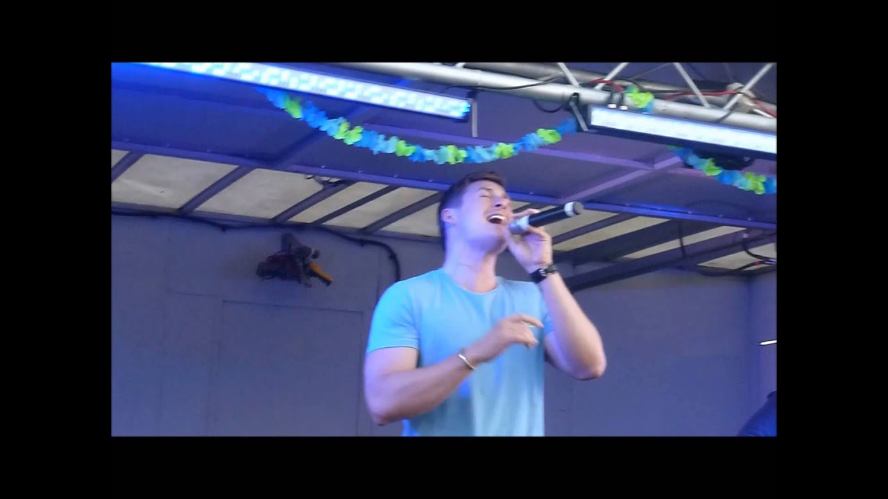 Lee Ryan - Breathe Easy HD Acoustic @ Paignton 21.07.2012