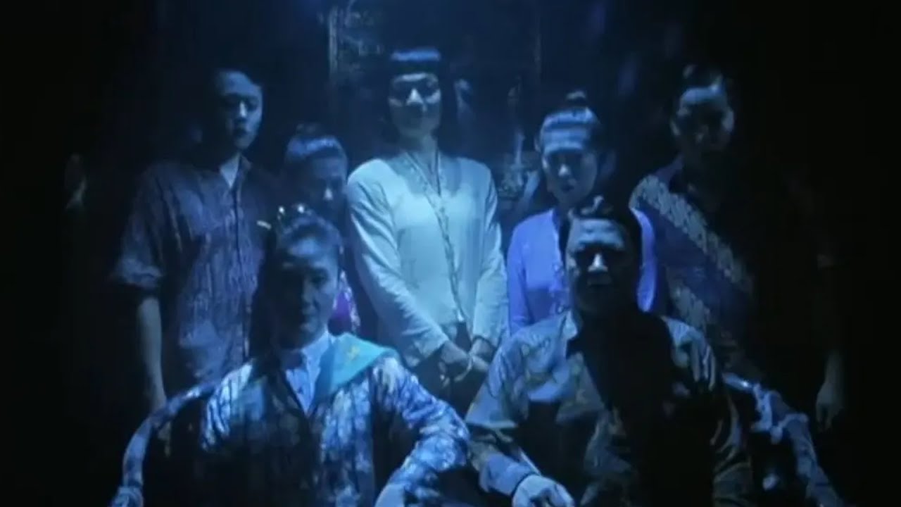 小涛恐怖电影解说：分分钟带你看完新加坡恐怖电影《鬼也笑》 - YouTube