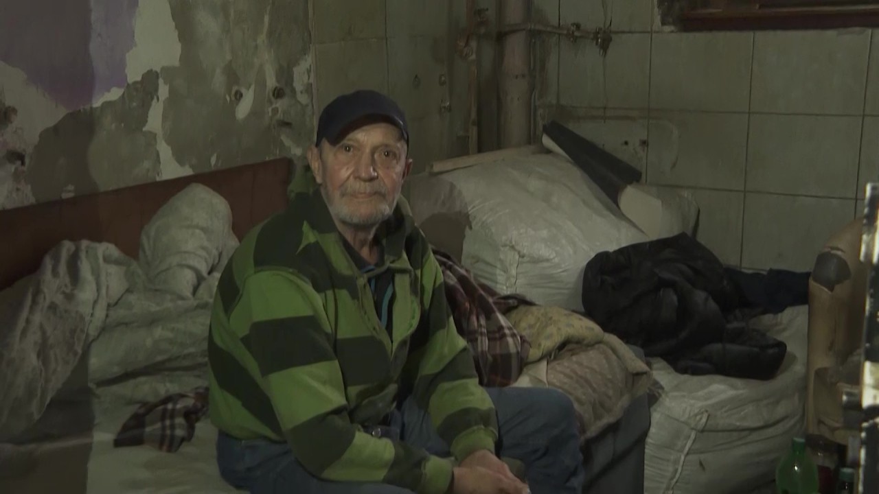 Останал без дом – живее од милоста на други бездомници во рунираниот дом „Ранка Милановиќ“