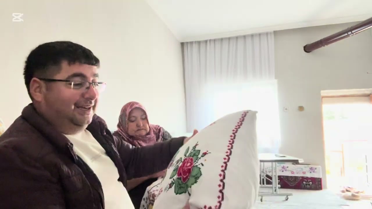 Bız gene Aşira yengemle beraber akşama yemek telaşi