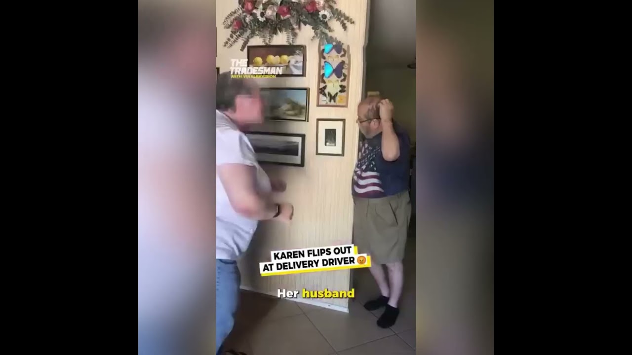 Karen Flips Out At Delivery Driver 😡 