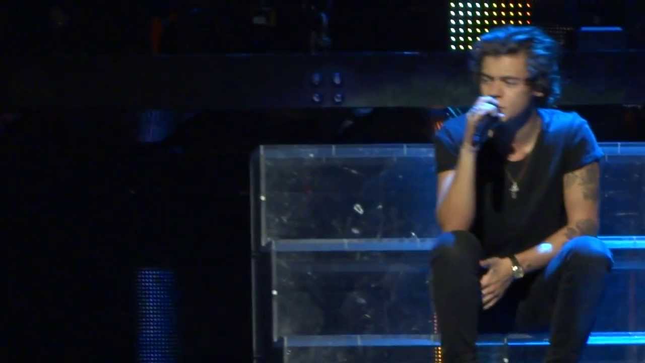 One Direction - Summer Love + Over Again 5/10/13 Sydney, Australia