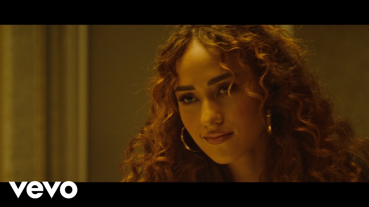 Skylar Simone - WhatsInIt4Me