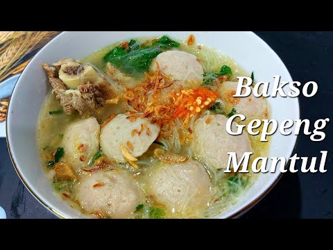 Indonesian Meatball Soup