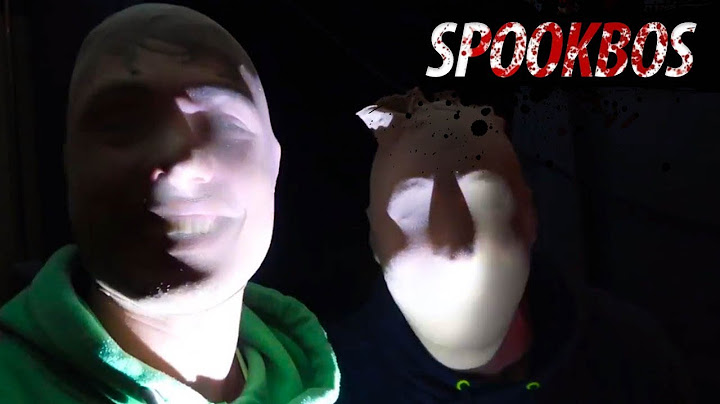 HOE GAAT HET MET MIJN VOETEN? MENSEN BANG MAKEN IN SPOOKBOS MET VADER!