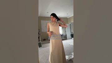 Trying On Abaya Sets 