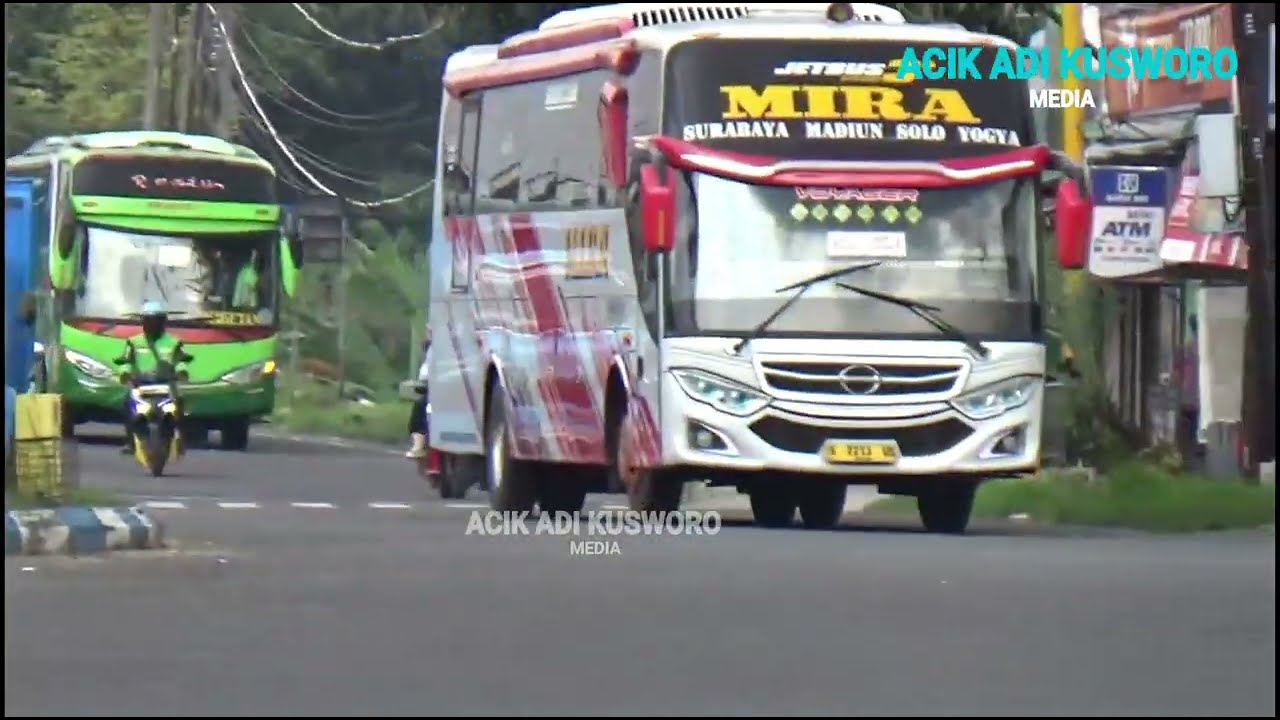 BUS RESTU DAN MIRA BALAPAN MASUK TERMINAL MAOSPATI MAGETAN