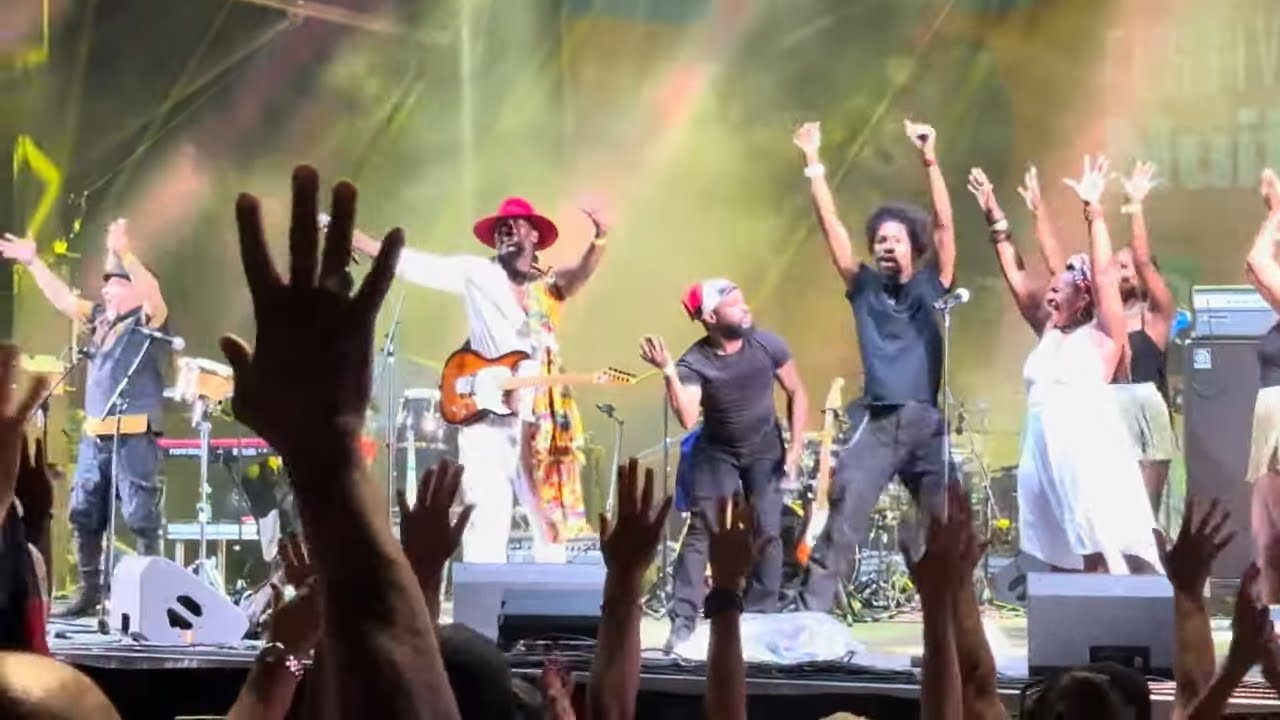 FESTIVAL NUITS D’AFRIQUE HAITI REPRESENTE PAR LE CHANTEUR GUITARISTE WESLILEY  REPORTAGE AVEC PIPO