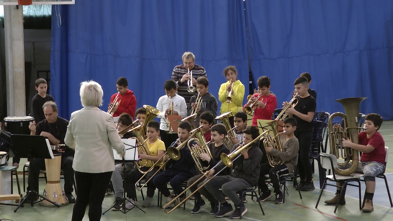 הבה נרימה כלי נשיפה חנוכה עלי גבעה