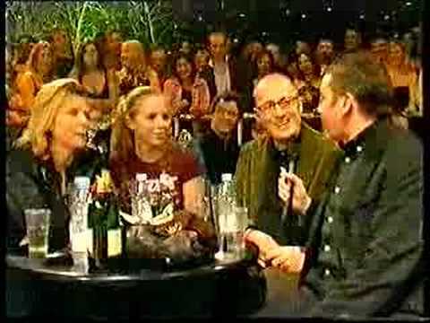 Ade Edmondson and Jennifer Saunders at Hootenanny 2004