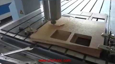 UNICH Wood CNC Router Machine Cutting On 25cm Wood