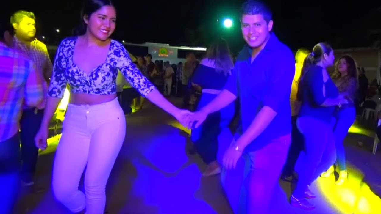 Este Baile que terminó encendiendo toda la pista! 🔥😱