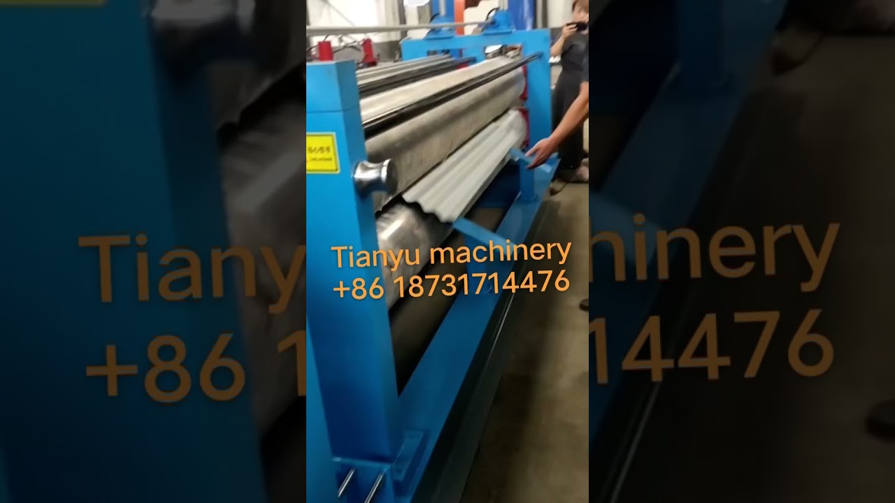 Corrugated sheet forming machine 