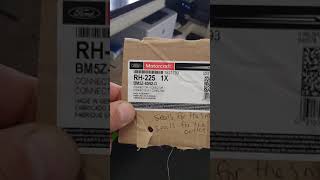2013 ford fusion water outlet RH-225 ..it doesn't come with new orings