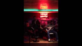 Coşkun Tüzün - Haberin varmı - canlı sahne performansı