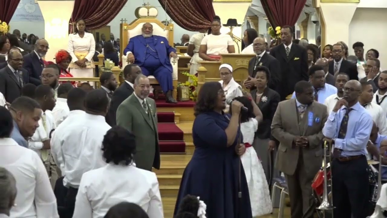 UHOP Celestial TUNE’s: Sis. Tiana Ford Daddy Is the Best Thing LA 2018