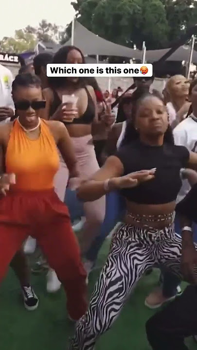 Sdakiwe sbali live performance #trending #dance