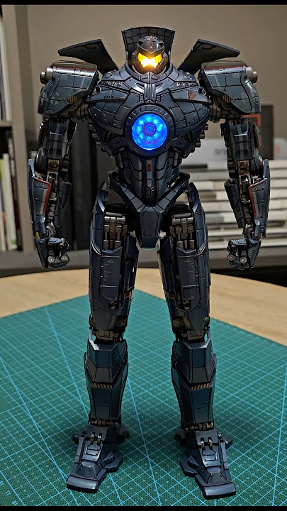 Max volume to feel the full core sound of Gipsy Danger⚡️ #hottoys #pacific #pacificrim #collection