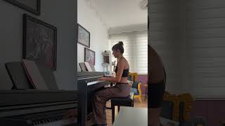 Eda Değerli/ Dediler Ki ‘Anlarsın’ Cover Resimi