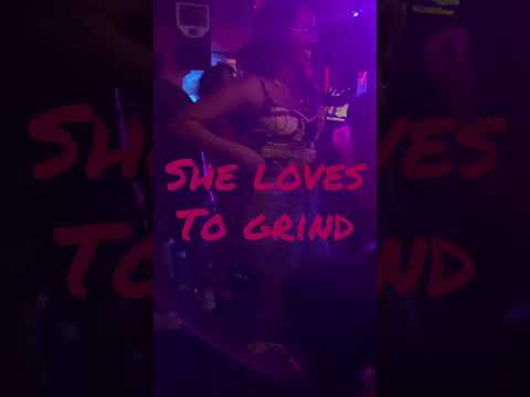 Girl with a booty grinding in Zoo Bar London nightclub #club #boss