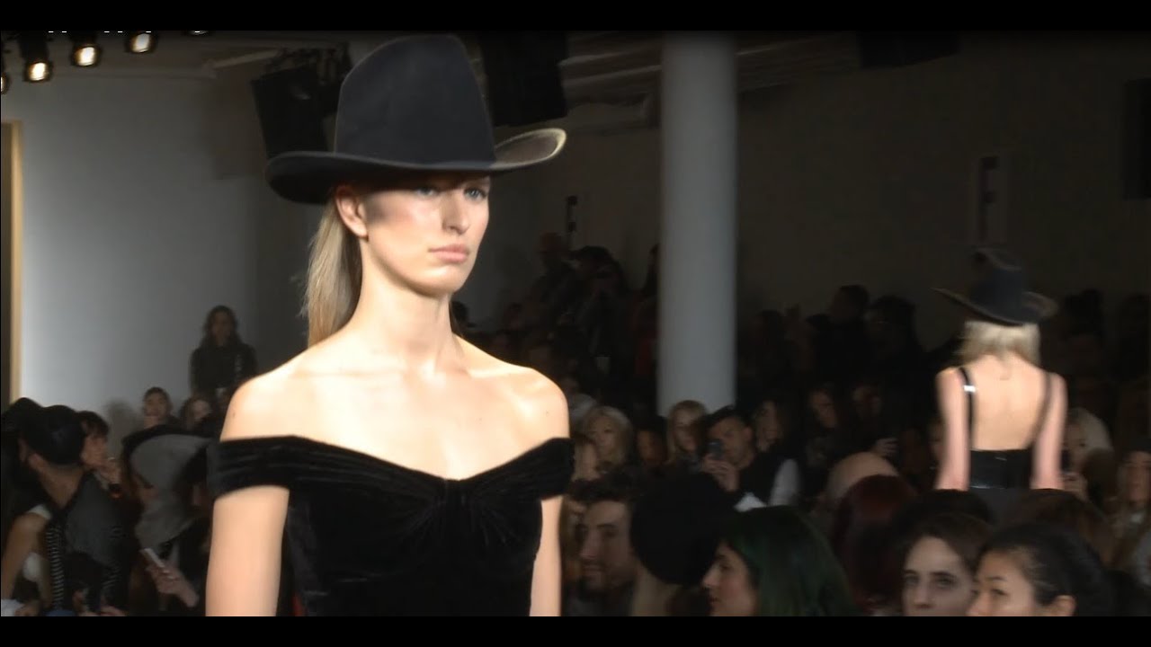 NYFW Fall 2014: Backstage with Moroccanoil at Cushnie et Ochs