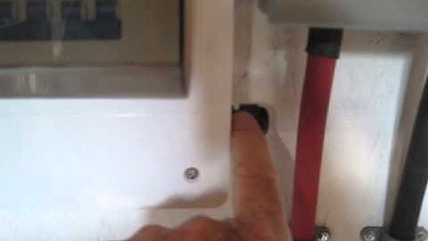 Off Grid Solar combiner box install 001