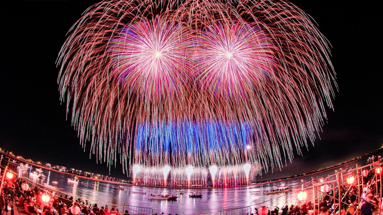 おうちで花火 第2弾 2尺玉合計49発 桑名水郷花火ntn Amazing Fireworks Display For People Staying At Home Vol 2 Kuwana Youtube