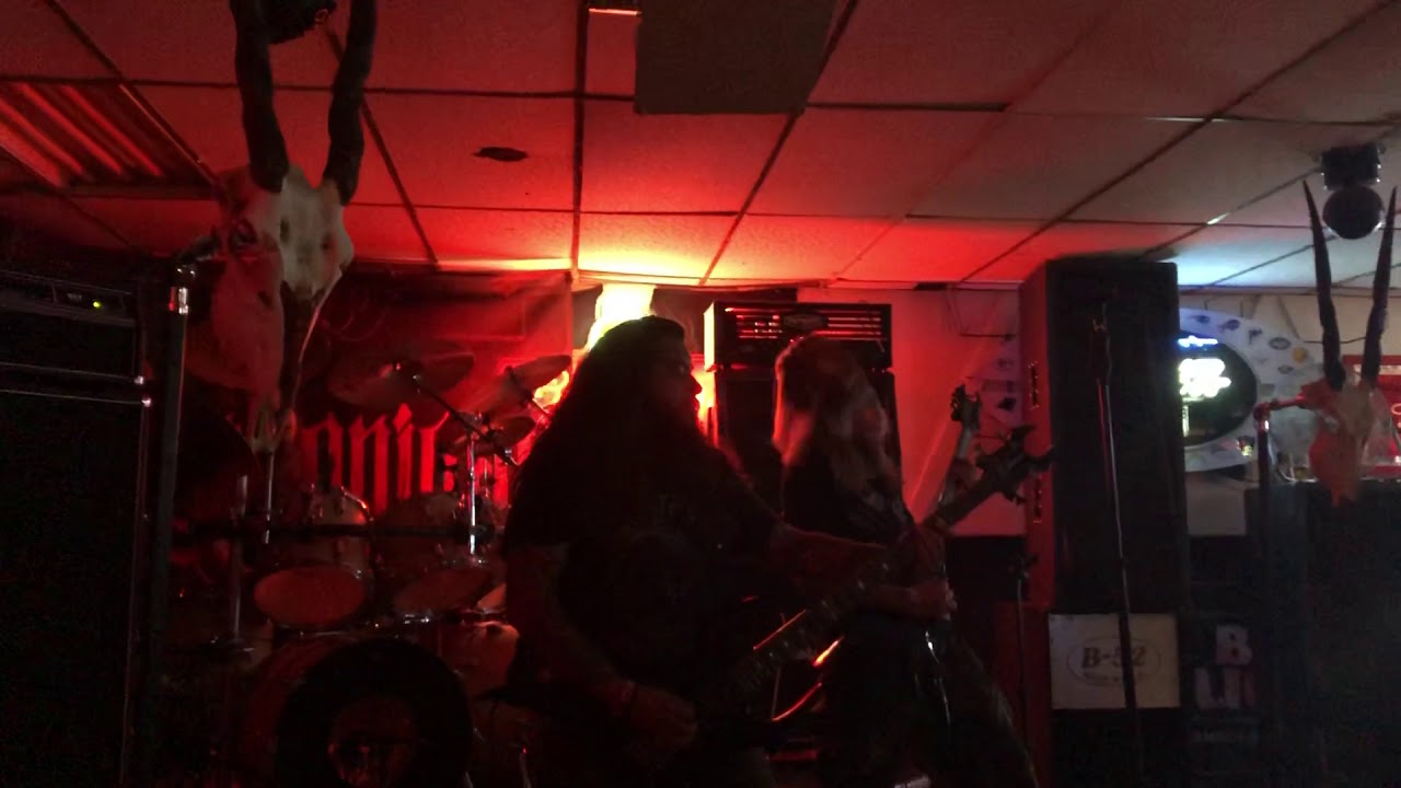 Darconigan live at Trailside Saloon