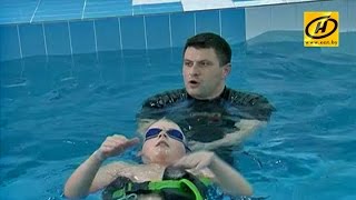 Инструктор по плаванию помогает детям с тяжёлыми заболеваниями заявить о себе в спорте Инструктор по плаванию помогает детям с тяжёлыми заболеваниями заявить о себе в спорте