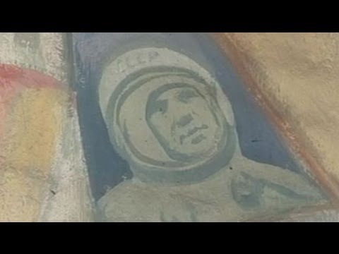 Wideo: „Kosmonauci” Z Fresków Decansky'ego - Alternatywny Widok