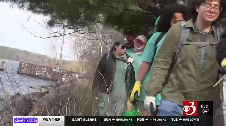 Volunteers work to clean waterfront this Earth Day