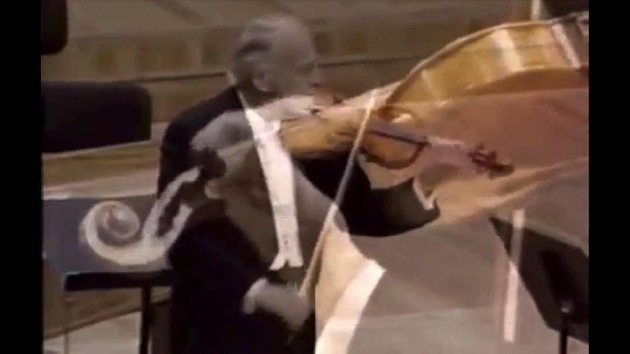 Guarda YEHUDI MENUHIN plays BACH (Lourée | Partita III) su YouTube Guarda YEHUDI MENUHIN plays BACH (Lourée | Partita III) su YouTube
