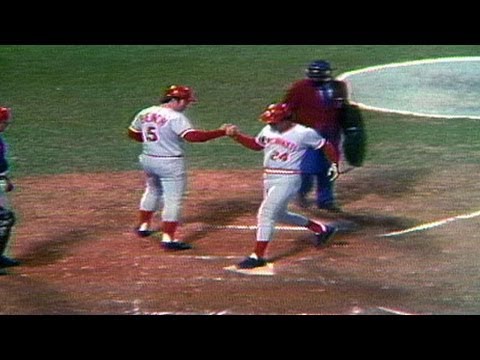 1975 WS Gm7: Perez crushes a two-run blast to left