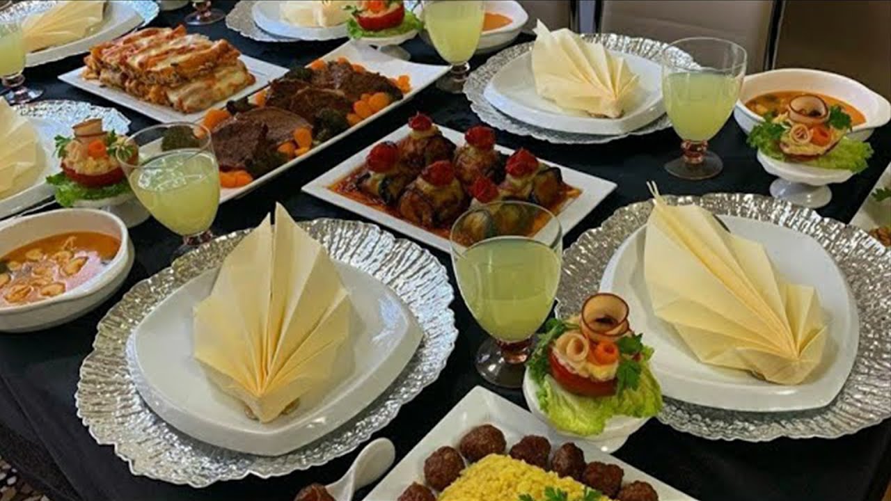 Meny e plotë darke nëse doni ti mahnisni mysafirt me receta unike/ dekor i tavolinës