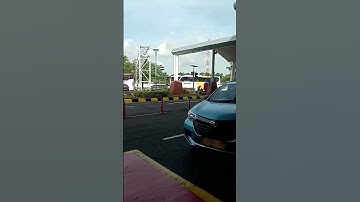 Bandara Soekarno Hatta terminal 1 || Jakarta City #shorts #viral #jakartacity #bandara #carebebek