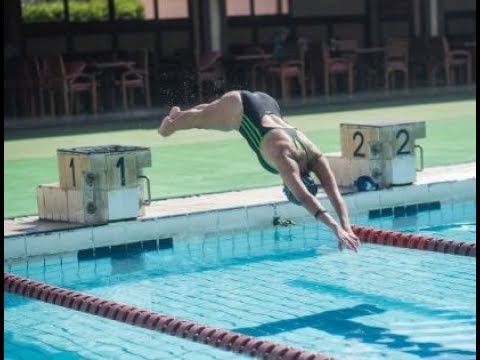 ياسمين صبري تثير الجدل من جديد وتنشر فيديو لها في حمام السباحة 