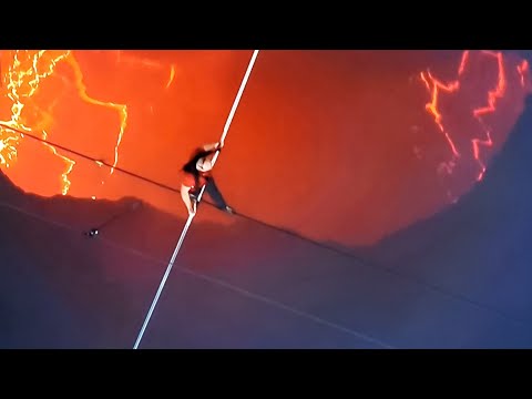 NIK WALLENDA TIGHT ROPE WALKS OVER A RAGING VOLCANO LIVE (must watch)