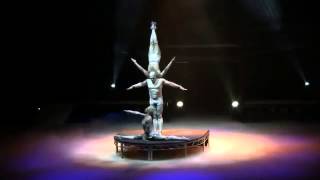 Acrobatic trio act by Parshin group 380 / www.maximaaa.com