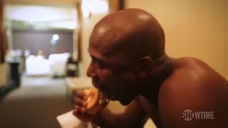 FLOYD MAYWEATHER EATS MCDONALDS MID YOGA WORKOUT!