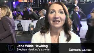 Eddie Redmayne star-struck by Stephen Hawking at premiere