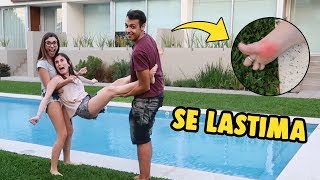 La Tiramos A La Piscina Por Perder Un Reto En Roblox Se Lastima