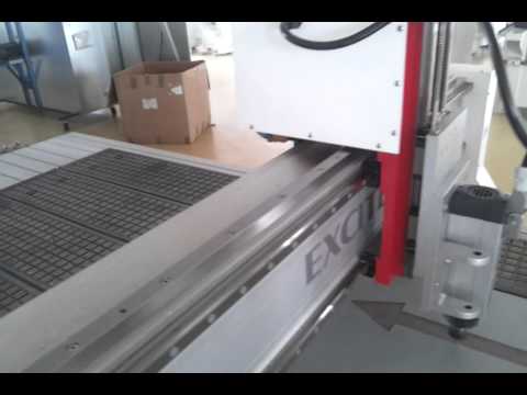 Video: CNC namizni rezkalni stroj