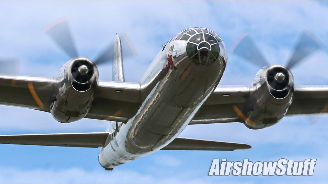 B-29 Superfortress Low and LOUD! - YouTube