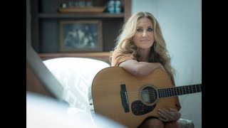 Lee Ann Womack on FB lIve :)